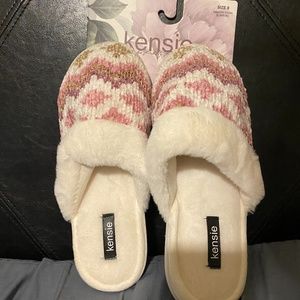 Kensie size 9 slippers shoes house shoes new NWT